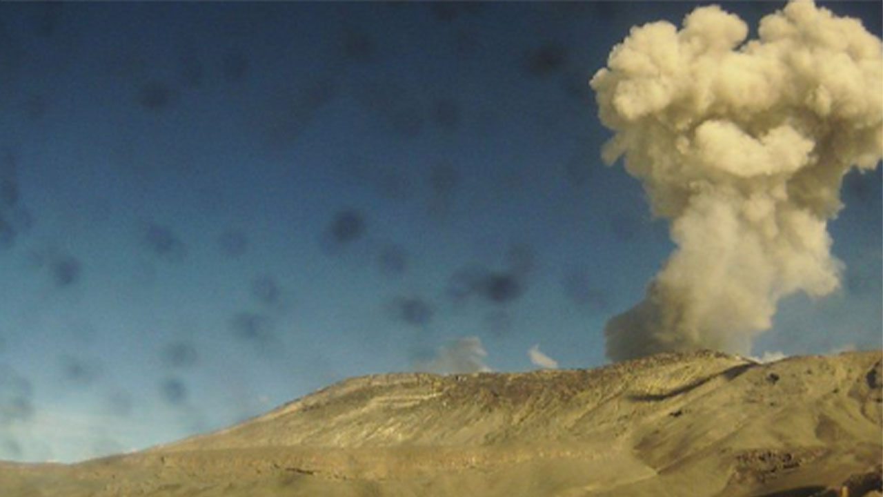 Actividad sísmica del Volcán Nevado del Ruiz registra incremento