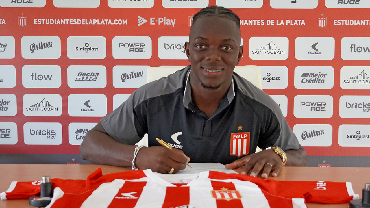 Edwuin Cetré ya es nuevo jugador de Estudiantes de la Plata