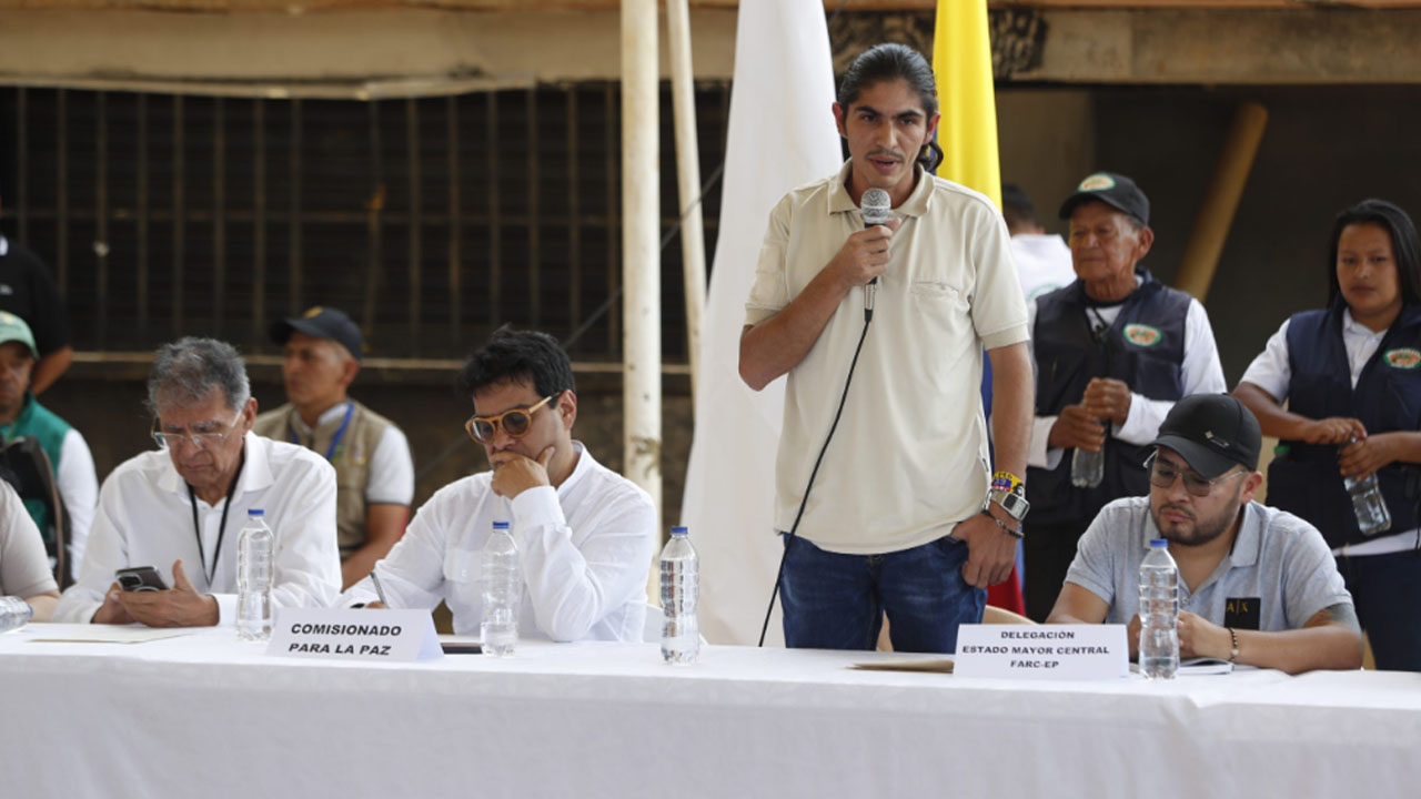 Este martes, Gobierno y disidencias de las Farc inician el tercer ciclo de diálogos de paz