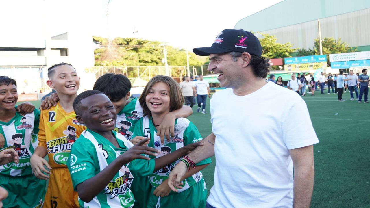 Ya se dio inicio al Festival de Festivales 2024 en Medellín, más de 8.000 niños y niñas disputaran en diferentes deportes