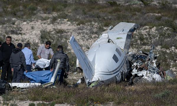 Cuatro muertos por el desplome de una avioneta en el norte de México