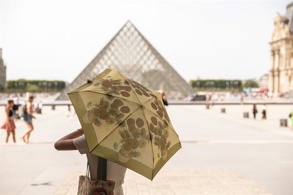 El Louvre rozó en 2023 el nivel de visitantes precovid con casi 9 millones