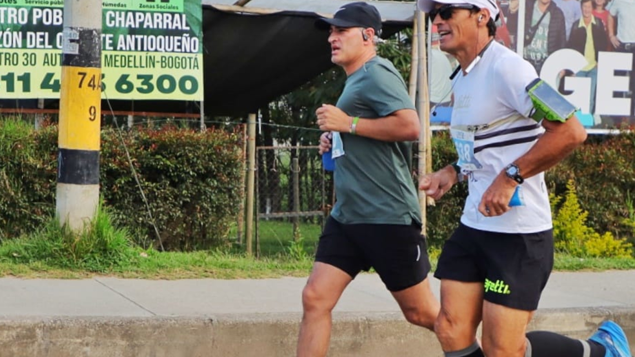 En Marinilla se llevó a cabo la Carrera Atlética 2024 y el Gobernador de Antioquia participó