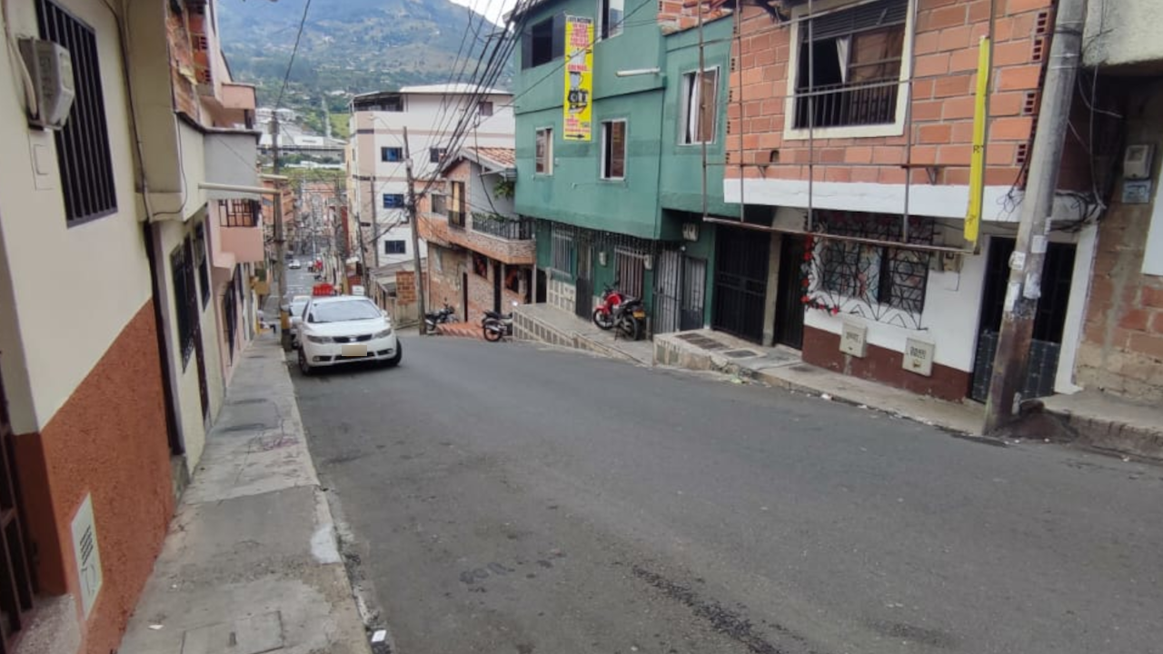 FOTOS. En un riña, por defender al amigo, le dispararon cinco veces a un joven de 25 años en Copacabana