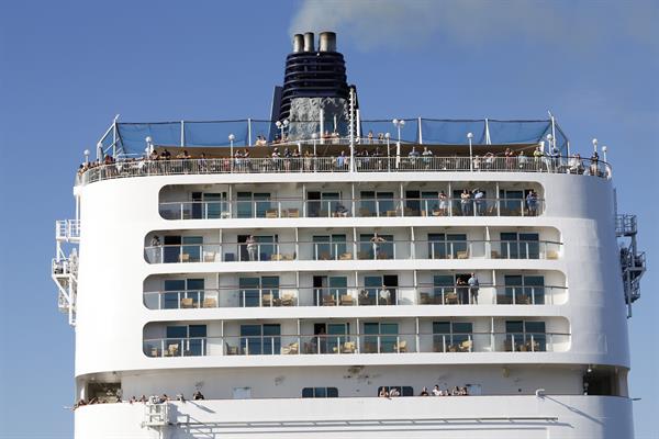 El sur dominicano estrena puerto con llegada del primer crucero