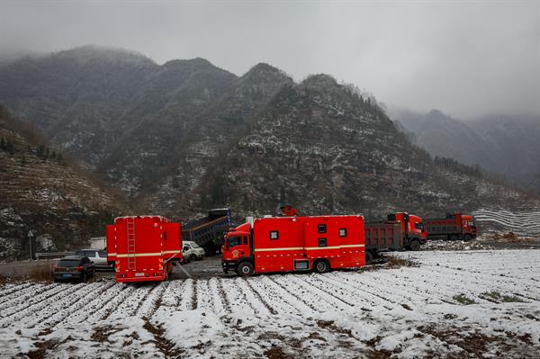 Corrimiento de tierra en China deja 34 fallecidos y 10 desaparecidos