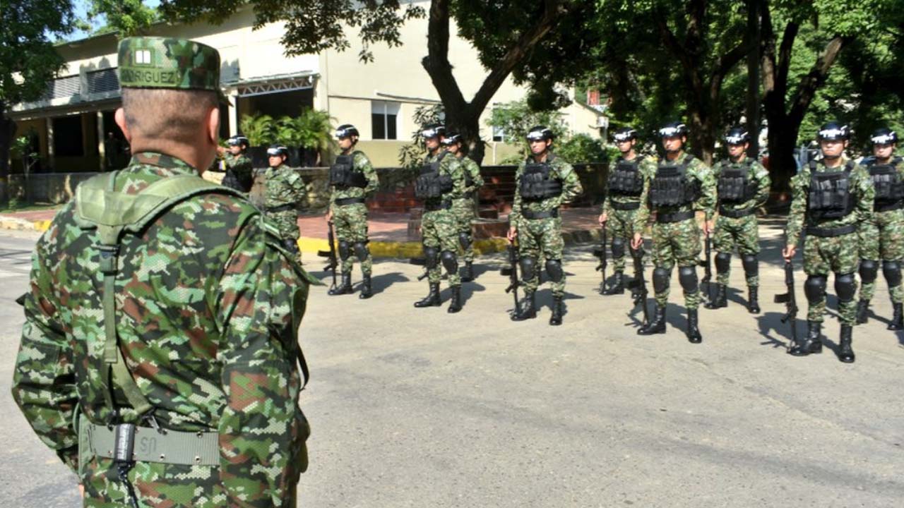 Colombia puso a disposición sus Fuerzas Militares a Ecuador