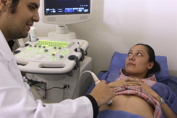 ACLU se opone al proyecto de ley de Florida que amenaza a los médicos que practiquen el aborto