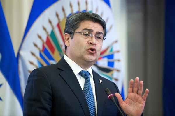 Expresidente hondureño dice ser inocente de cargos que le imputa EE.UU. antes del juicio