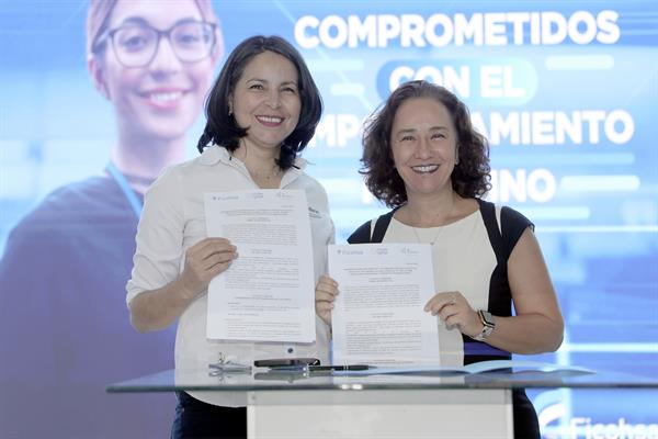 El programa ‘Mujer Digital’ formará a 7.500 mujeres en situación de vulnerabilidad