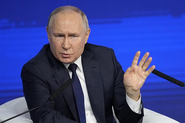 El Kremlin dice que la entrevista de Putin a Tucker Carlson dará qué hablar