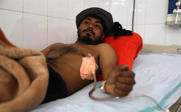 Los agricultores indios contienen su frustración tras la muerte de un joven manifestante