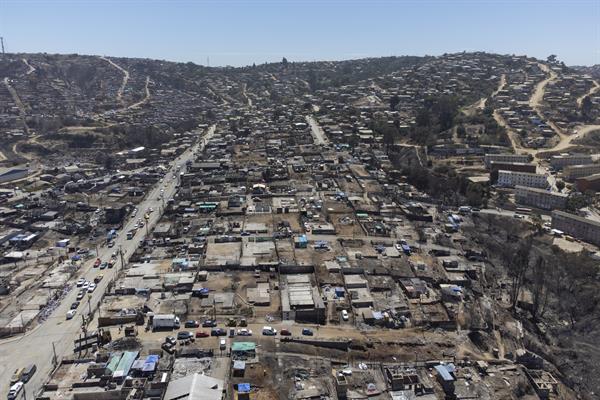 Un 34 % de la superficie de Viña del Mar fue afectada por los incendios, dice un informe