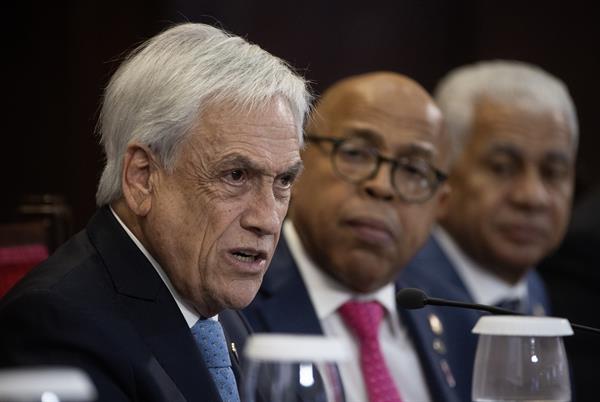 Los expresidentes colombianos Duque, Santos y Uribe lamentan la muerte de Piñera en un accidente