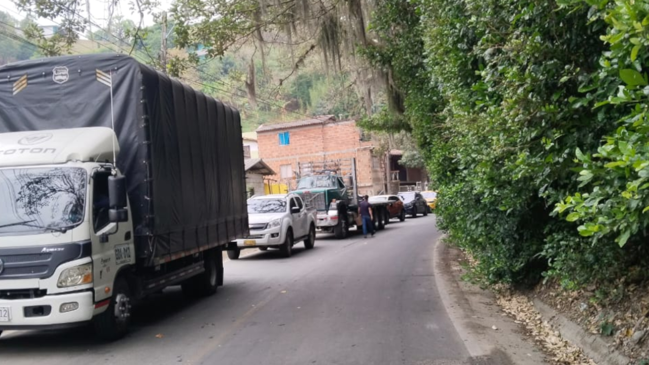 Continúan los cierres en Barbosa por manifestaciones contra El Peaje El Trapiche
