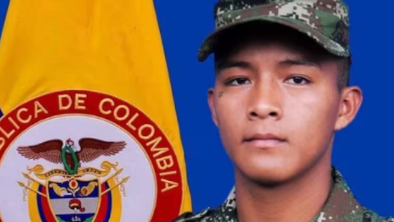 Hermana de Alexander Orozco asegura que el soldado no era un infiltrado