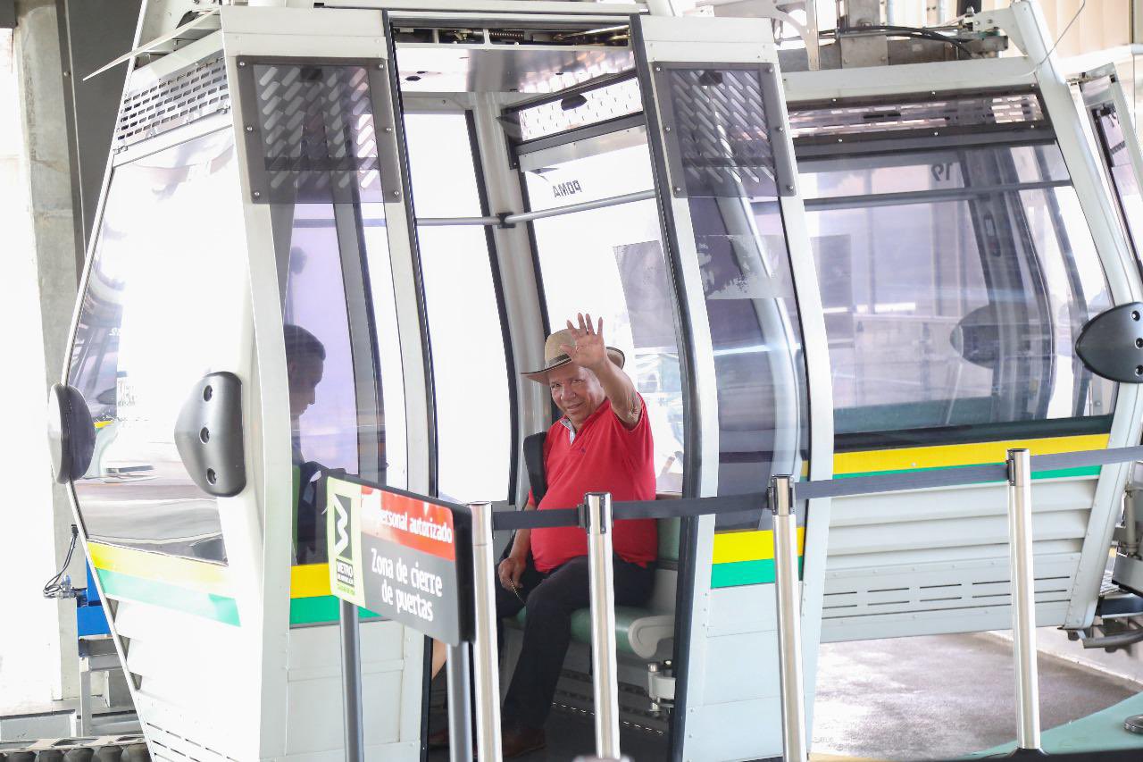 Fico Gutiérrez recordó que hace cinco años entregó la Línea M del Metrocable