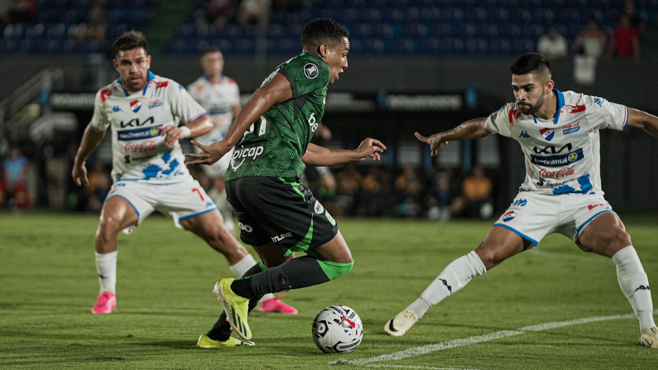 1-0. ¡Solo gana en las ruedas de prensa!: Atlético Nacional con Jhon Bodmer sigue de fracaso en fracaso, cayó ante el Club Nacional