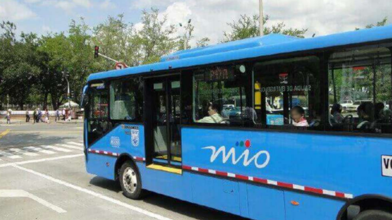 Riña en el interior de un bus del MIO terminó con un muerto 