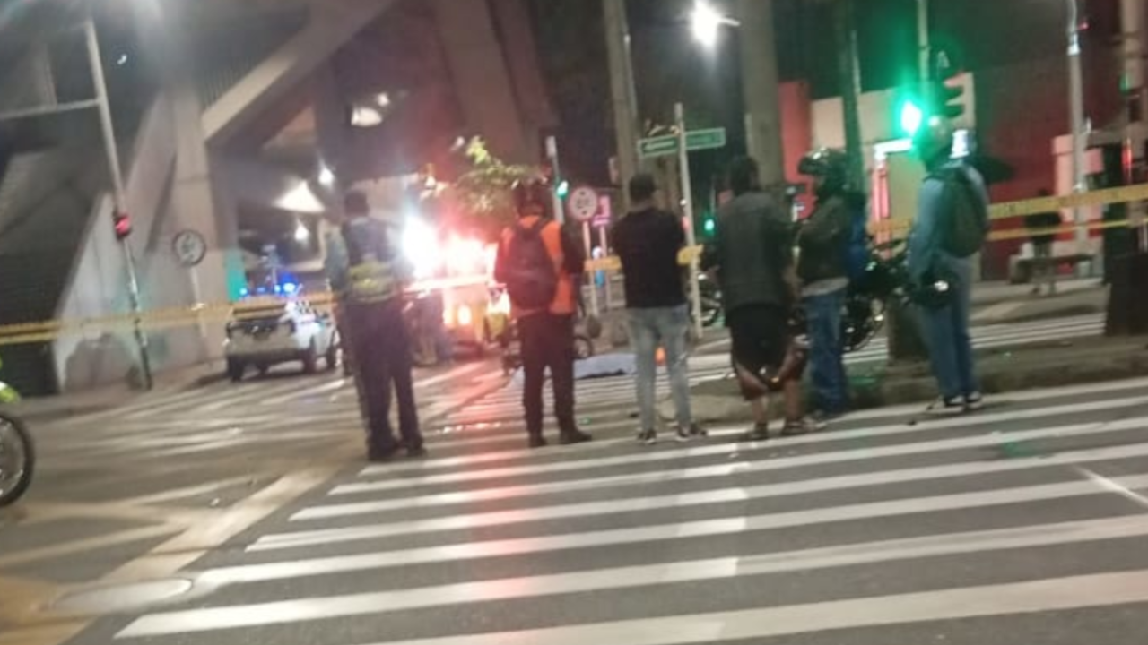 Colisión entre dos motos en la Avenida 33: falleció un hombre
