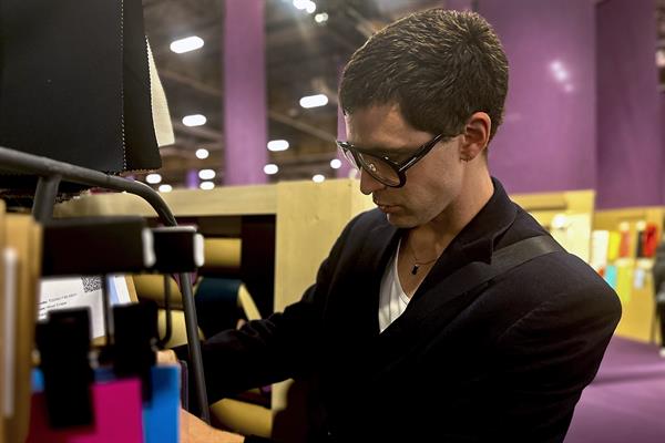 Arturo Obegero, del surf en Asturias a vestir a Beyoncé