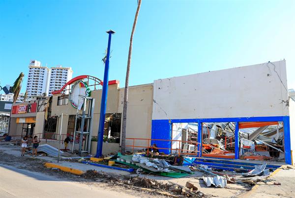 México destina 18,3 millones de dólares para reconstruir escuelas tras golpe de Otis