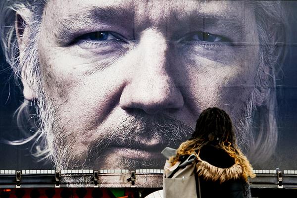 Assange pide permiso para volver a recurrir en la recta final del proceso de extradición