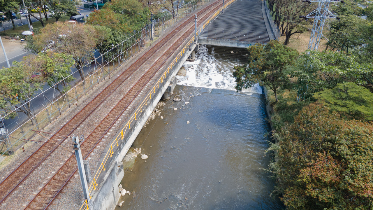 El Metro finalizó la intervención en puntos críticos en la margen del río Medellín