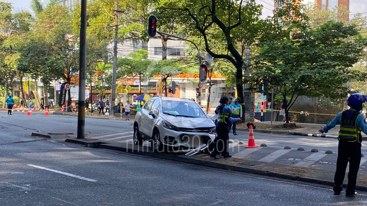 Conductor que estaría ebrio invade la ciclovía y deja tres heridos y una fallecida