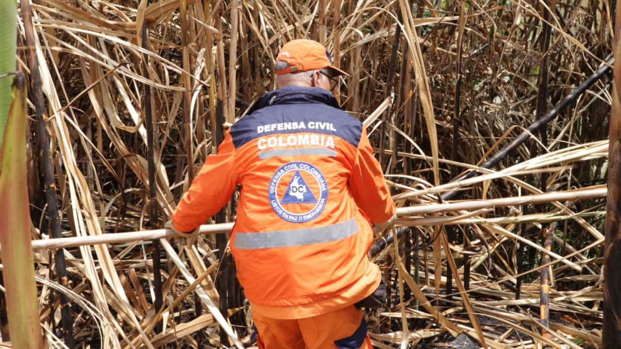 Por cielo y tierra persiste la búsqueda del menor desaparecido en el río Cauca: Operaciones se reanudarán el lunes