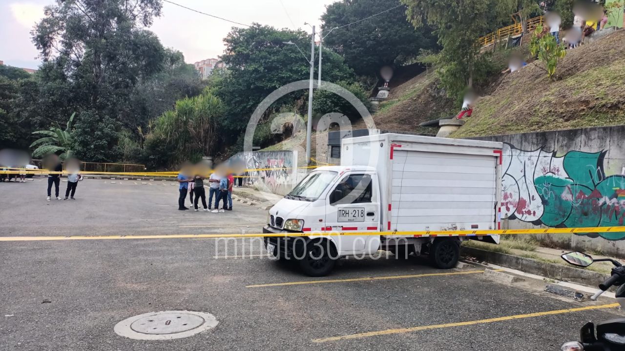 Dentro de un furgón hallan el cuerpo de un hombre que estaba desaparecido