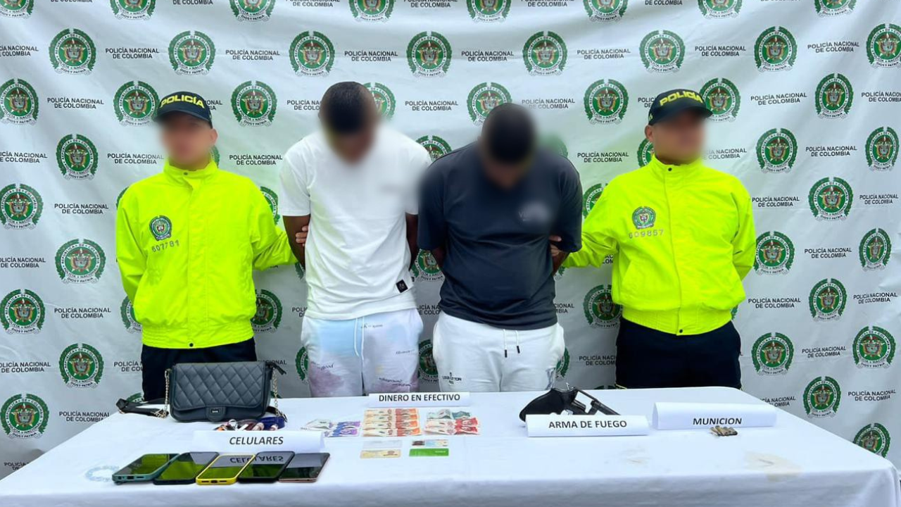 Con celulares robados y armas capturaron a dos hombres en Quibdó