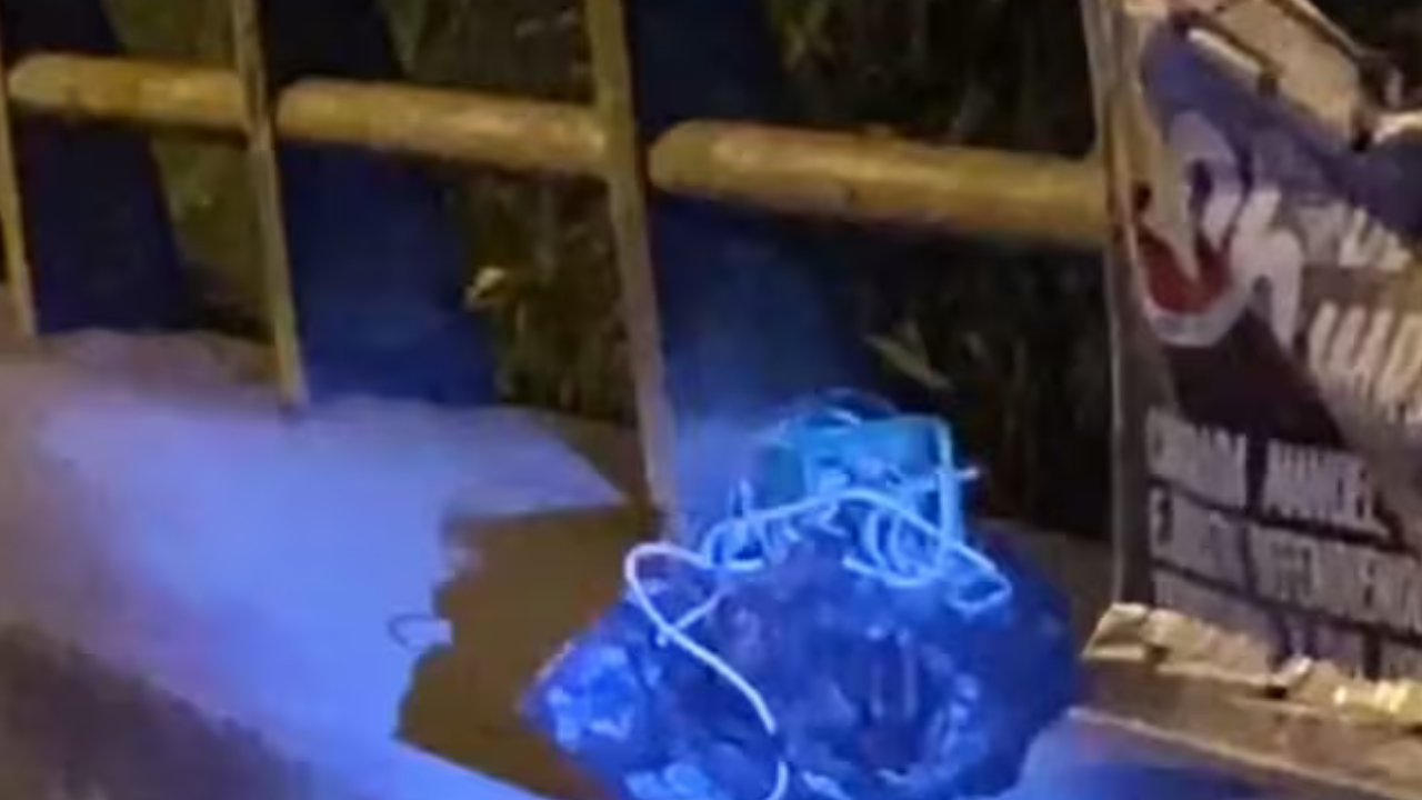 La Policía de Cali desactiva cilindro que tenia una pancarta alusiva a un grupo armado organizado