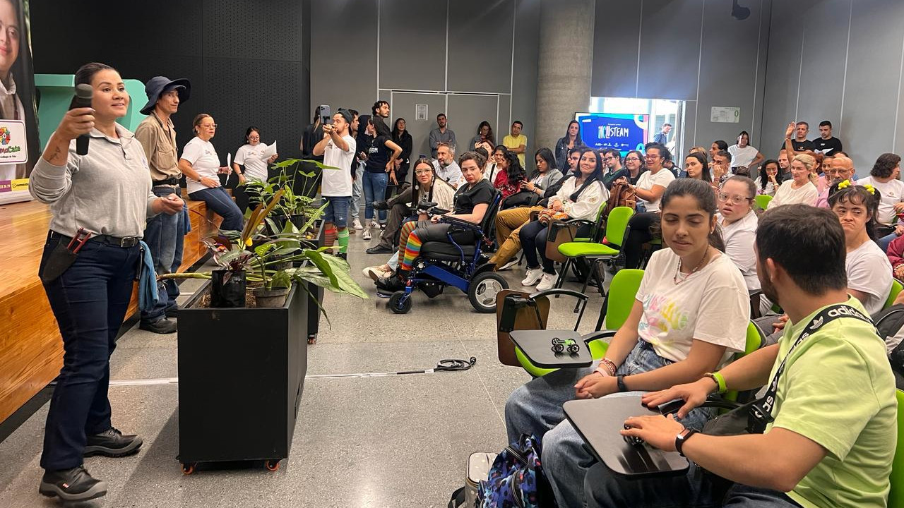 El Distrito y Ruta N formarán a 25 personas con discapacidad cognitiva en temas de ciencia, tecnología e innovación