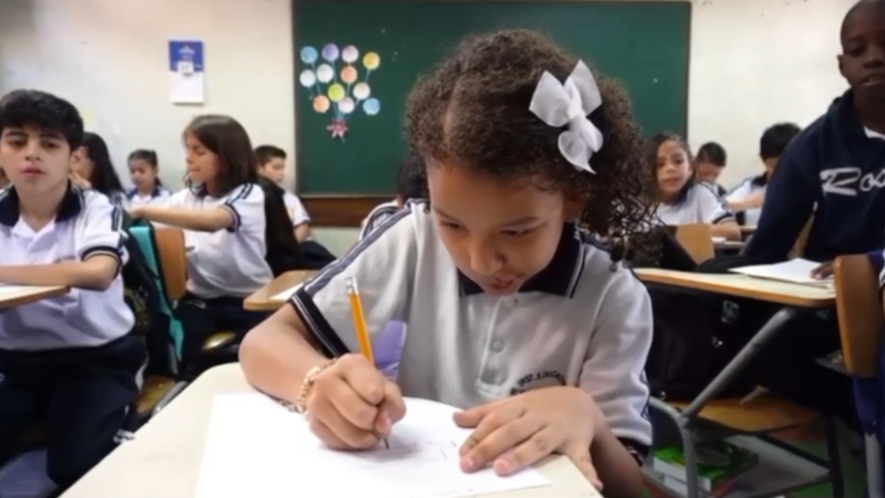 Estudiantes de primaria de Medellín podrán participar en concurso de arte de la República de Corea