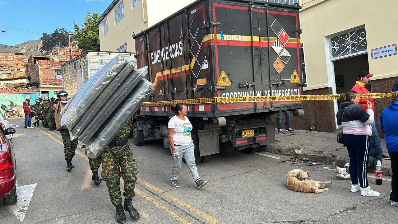 En Bogotá entregaron ayudas humanitarias a personas afectadas en el barrio Ramírez