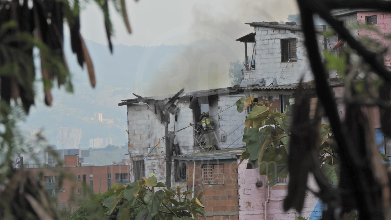 Se registró un incendio en una vivienda en el barrio El Pesebre