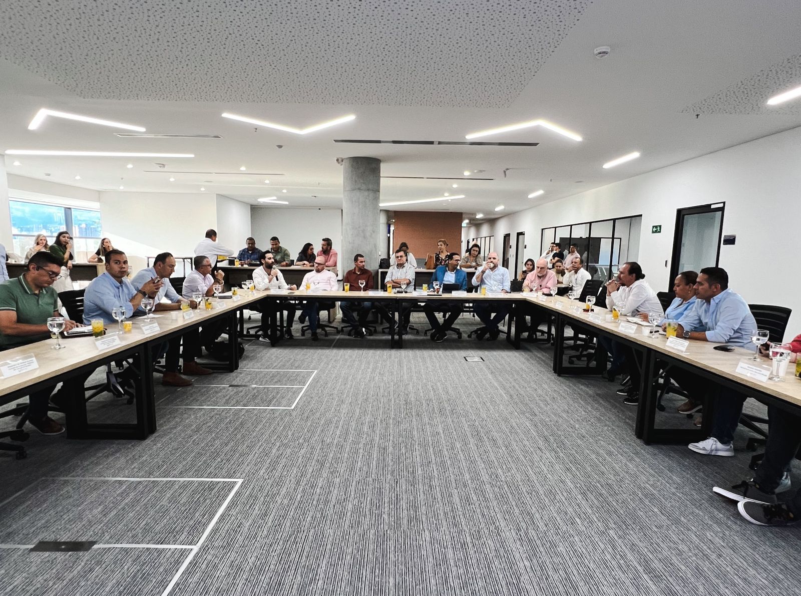 Medellín y Antioquia instalan Mesa de Trabajo por la Educación
