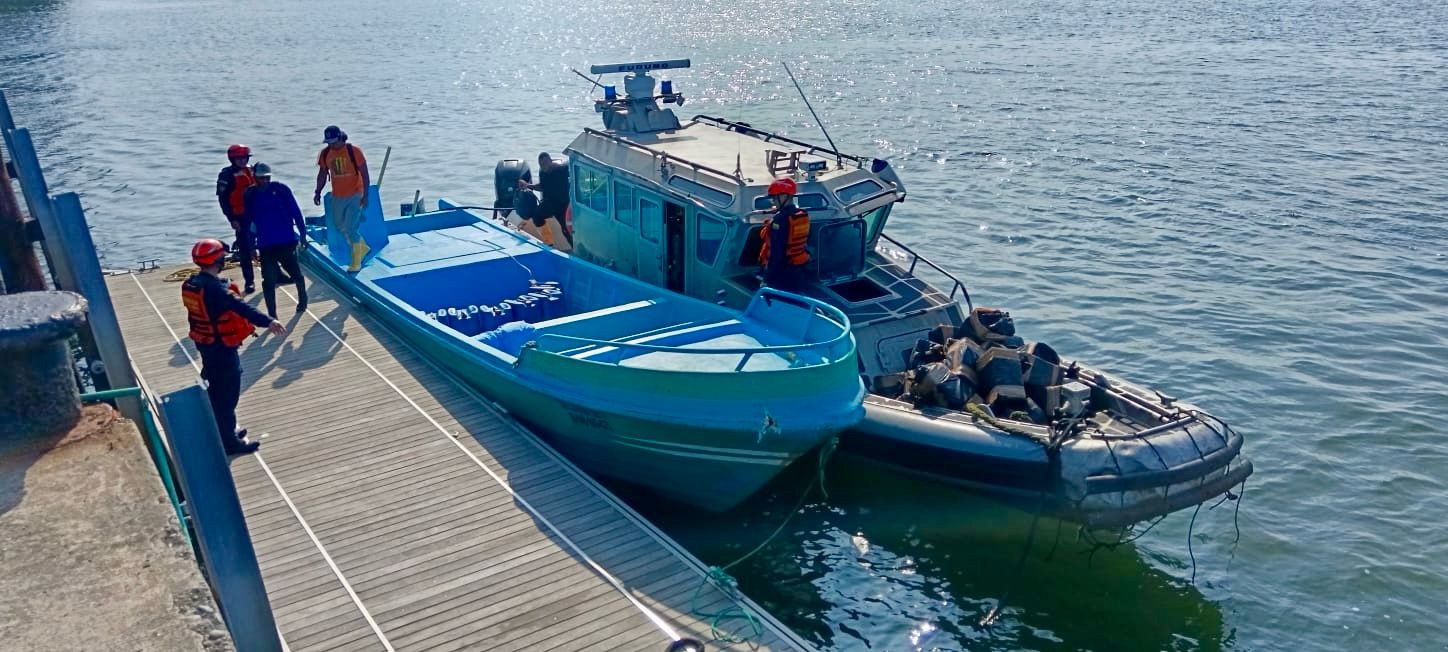 2 colombianos y 2 ecuatorianos capturados con 1.3 toneladas de coca en el mar de Tumaco
