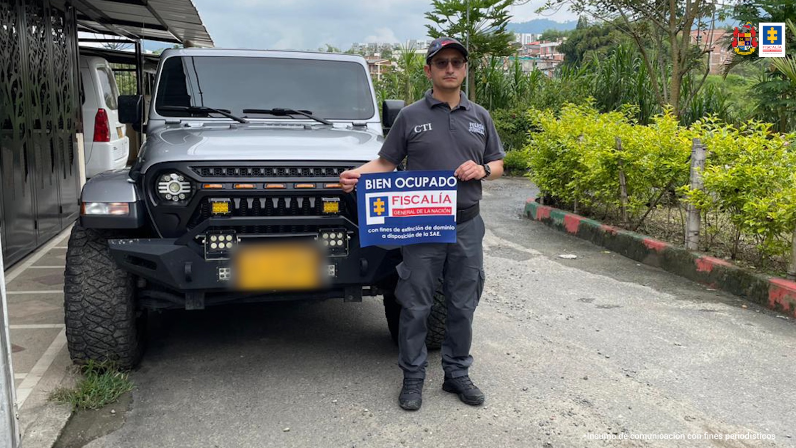 Un Mayor de la Policía, un patrullero y tres civiles capturados por contrabando, les quitaron $6 mil millones en bienes