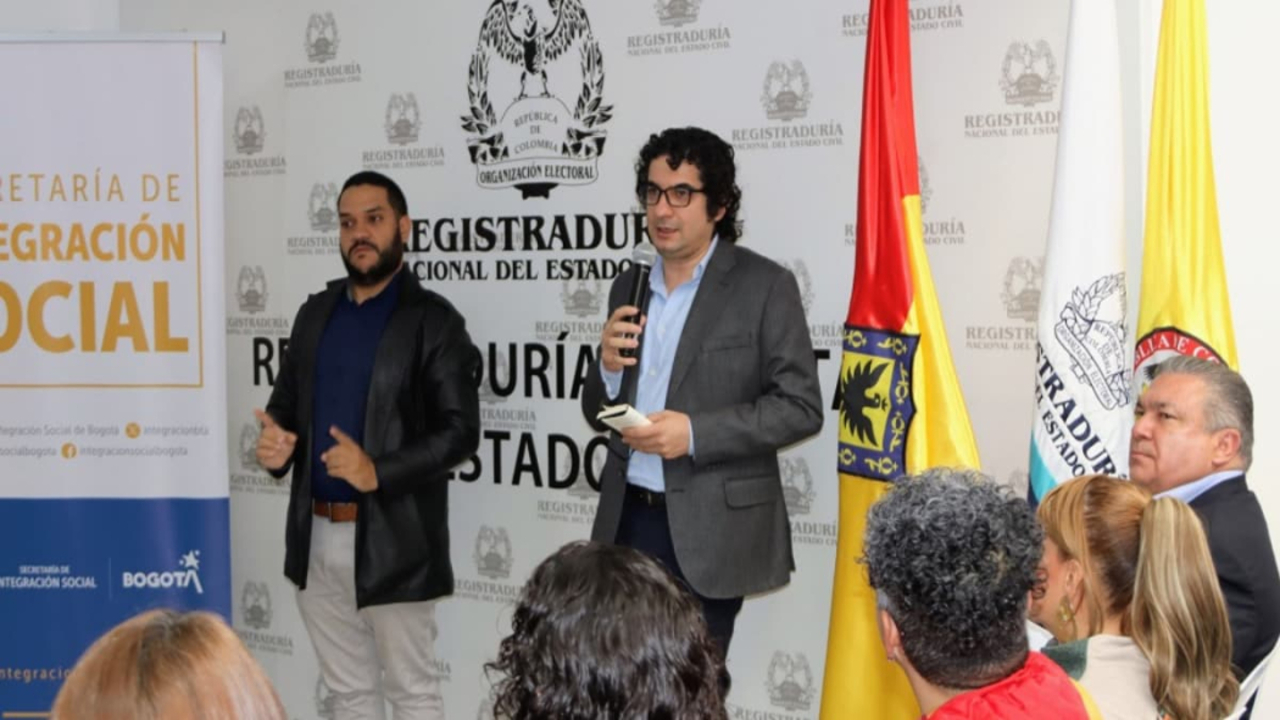 El Distrito de Bogotá entregó 100 contraseñas virtuales a personas trans