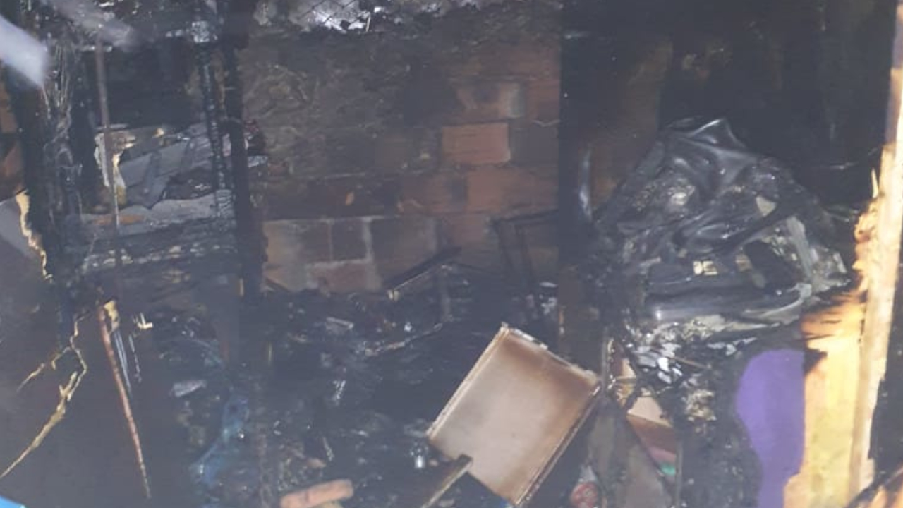 Incendio de gran magnitud en la Galería Santa Elena, en Cali, dejó 10 establecimientos afectados