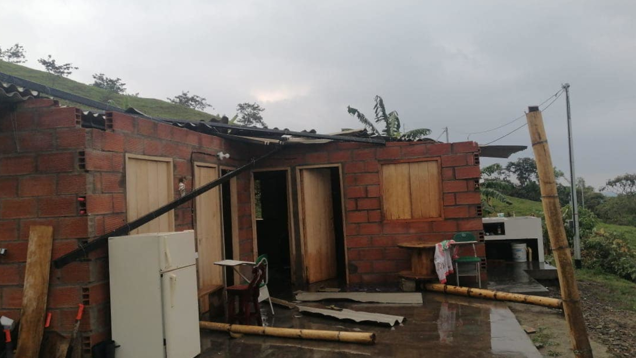 135 viviendas afectadas por el fuerte vendaval ocurrido en Nariño, Antioquia