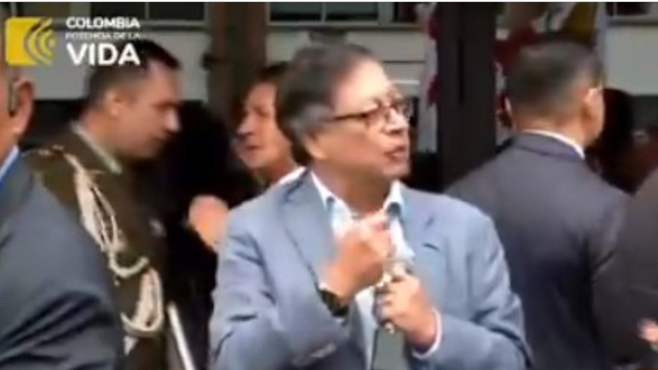 Presidente hizo acusaciones contra las emisoras de RCN y Caracol