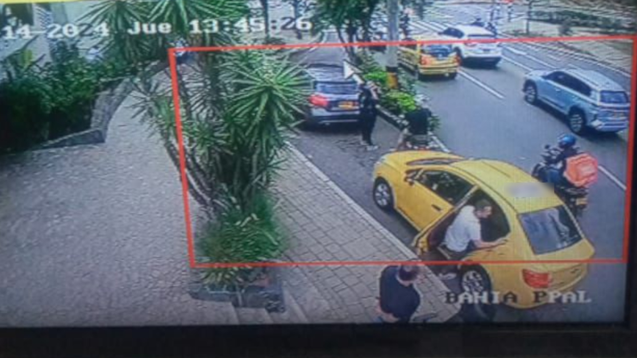 Se hizo pasar por domiciliario para robar a un hombre que salía de un hotel en El Poblado