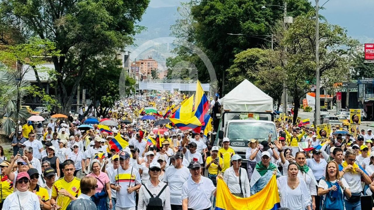 Avanza la marcha por San Juan en Medellín: Reporte desde el punto de inicio Estadio