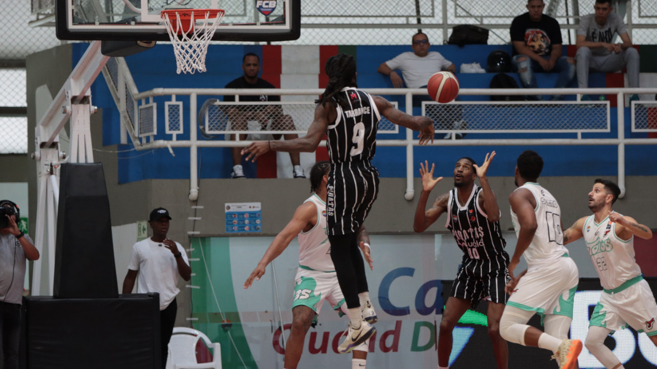 Inició la Liga Colombiana de Baloncesto