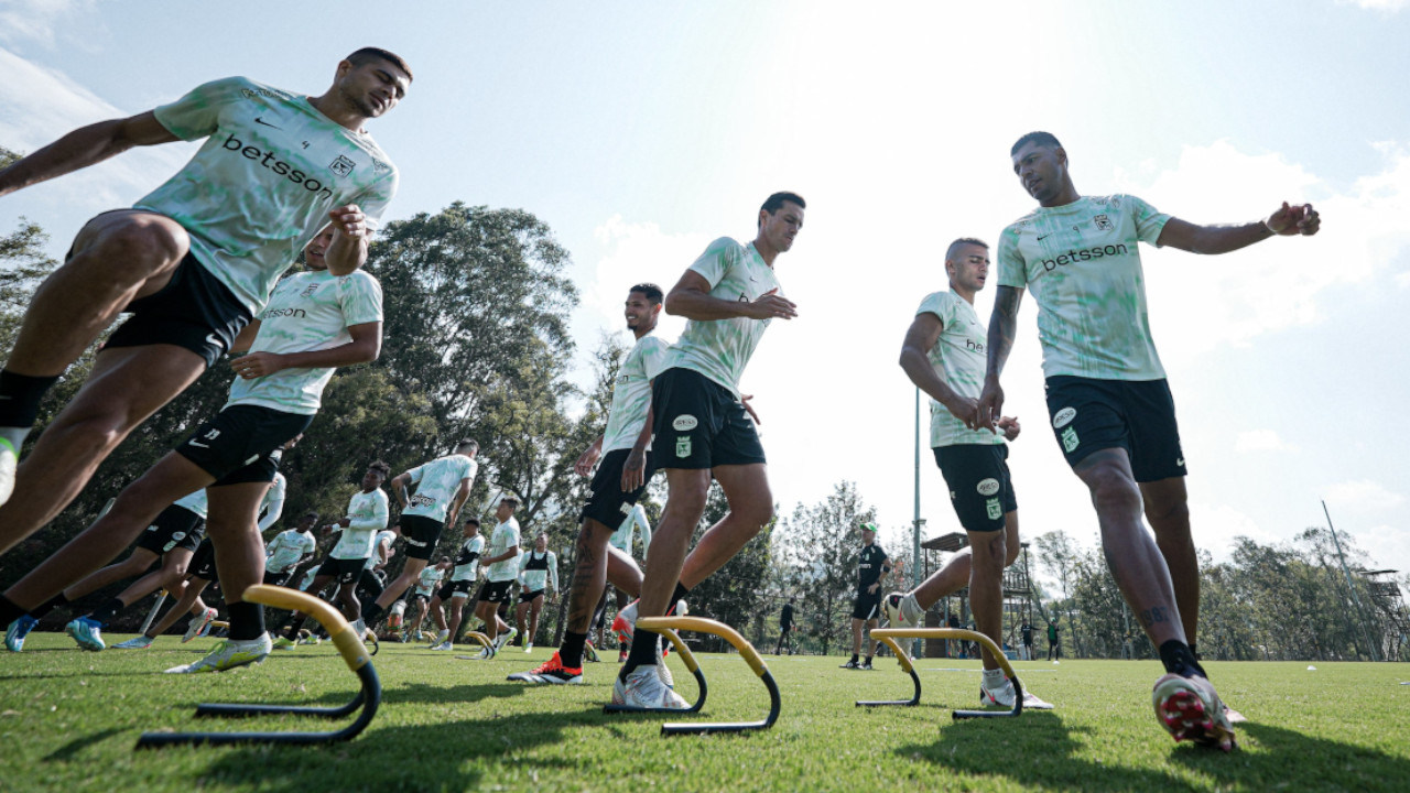 Hoy juega Atlético Nacional aferrado a una pequeña luz de esperanza de clasificar en la Liga