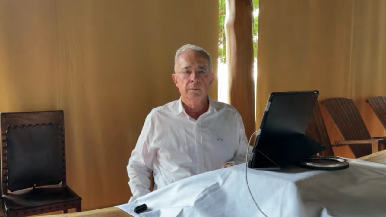 Alvaro Uribe se pronuncia por llamado a juicio 1