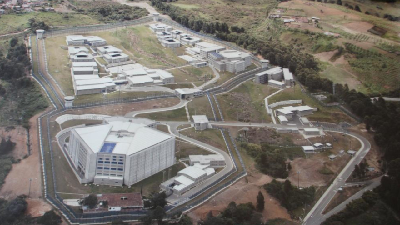 Poquita y de mala calidad es la comida en la cárcel Pedregal de Medellín según la Defensoría del Pueblo
